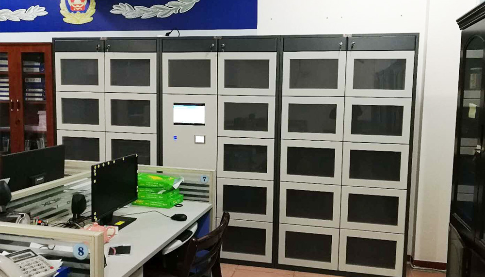 Intelligent cabinet